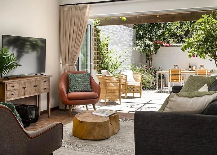 The Quarry -Townhouse Below Table Mountain+Pool